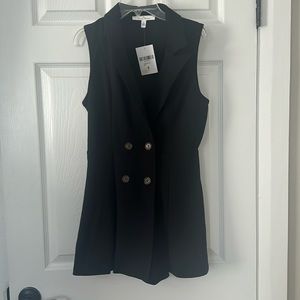 Black sleeveless romper. Never worn. Forever 21 size Small.